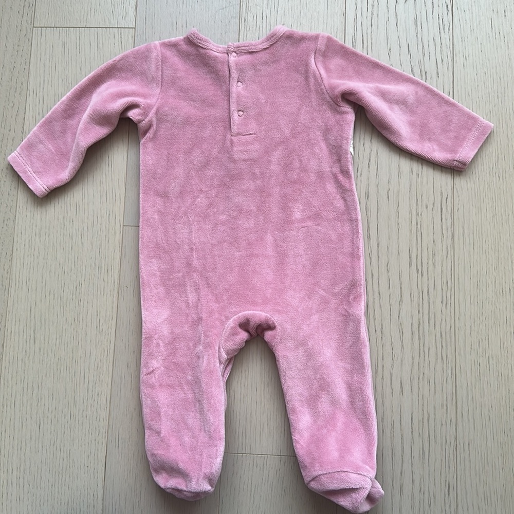 Pack of 2Baby girl footed onesies - dark pink & baby pink - 0-3 and 3-6 months - Picture 5 of 12